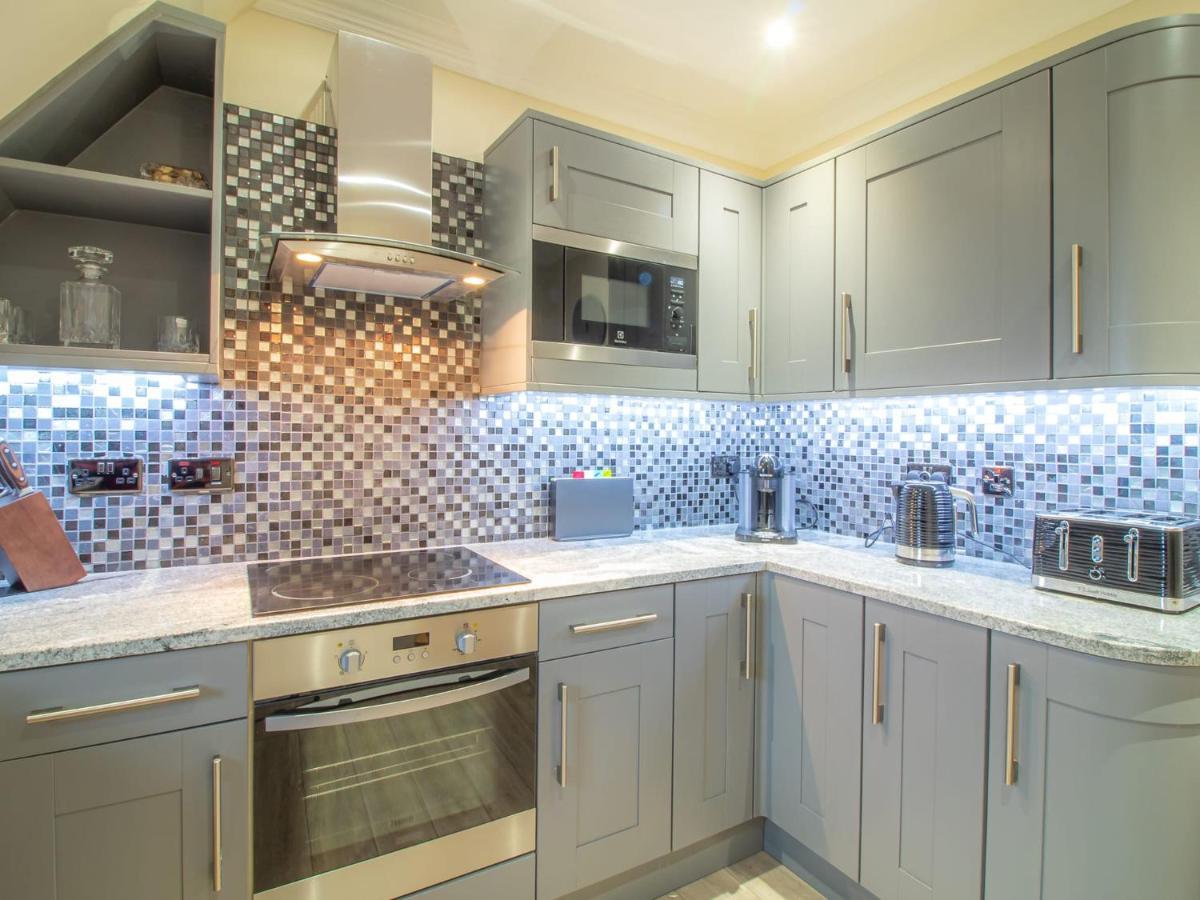 Luxury Royal Mile Apartment By The Castle - Sleeps 4 Edinburgh Bagian luar foto