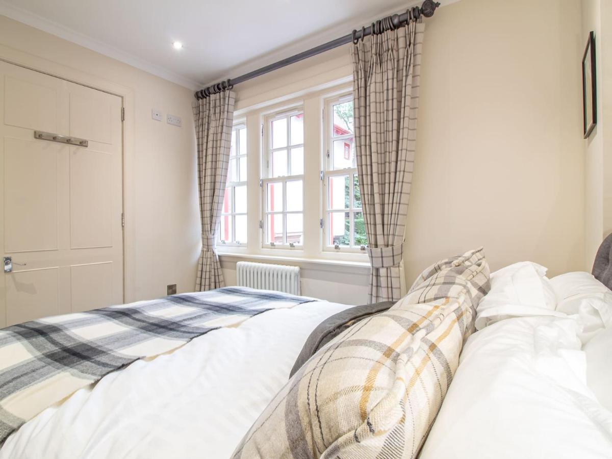 Luxury Royal Mile Apartment By The Castle - Sleeps 4 Edinburgh Bagian luar foto